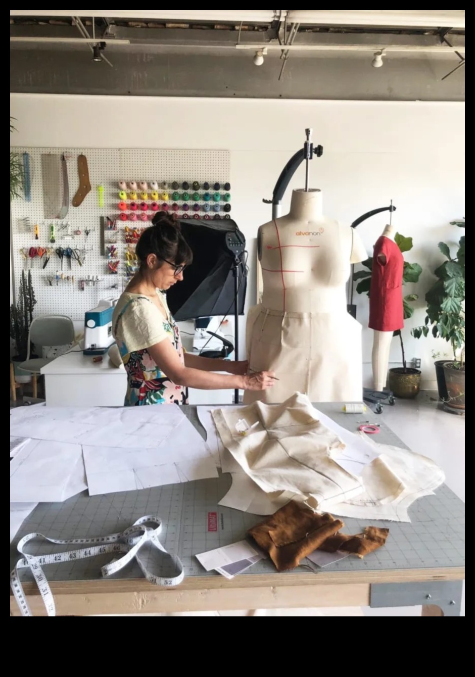 Couture Connoisseur Un ghid pentru lumea modei de ultimă generație 4 Couture Connoisseur: Navigarea în profunzimile stilului high-end